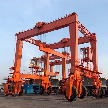 Straddle Carrier, Capacity 5~900 tons, Lifting height 5~30m