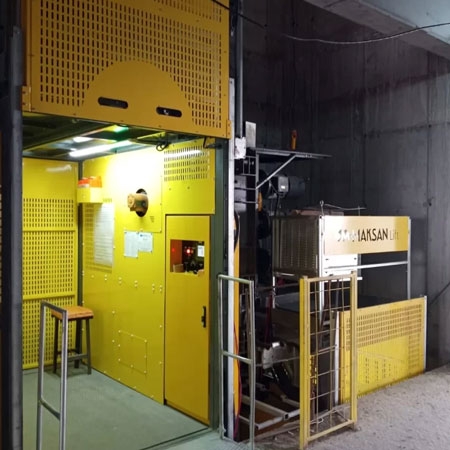 MKS Acrobat 2500 - Construction Hoist - 2.500 kg